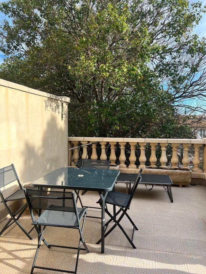 Cote Jardin Est Un Spacieux Et Lumineux T3, Entierement Renove, A 2 Pas De L'Herault Et A 10Min Du Bord De Mer Proche Du Centre Historique Et Du Fabuleux Chateau Laurens, Vous Apprecierez Le Calme De Sa Belle Terrasse Et La Vue Superbe Sur Le Jardin Agde Eksteriør bilde